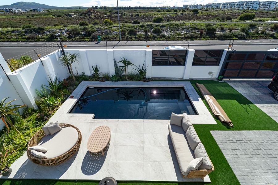 To Let 4 Bedroom Property for Rent in Sandown Estate Western Cape